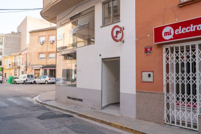 LOCAL COMERCIAL PEQUEÑO EN CALLE MAYOR