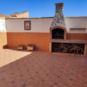 ESTUPENDA CASA ADOSADA EN POZOHONDO