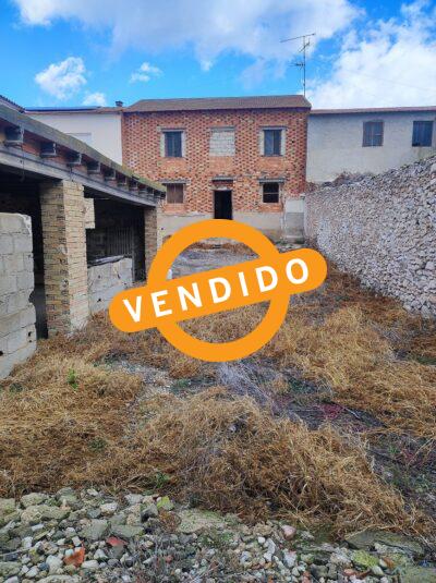 EDIFICACION Y SOLAR EN ONTUR