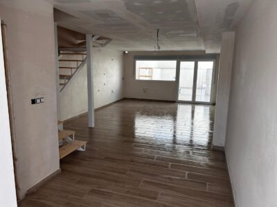 VIVIENDA EN TOBARRA